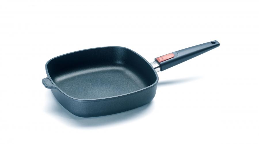 Bratpfanne Nowo Titanium Induction eckig 28x28cm